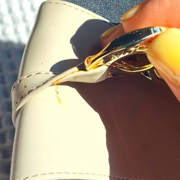 Unisa Women's Cream and Gold Chain Slide Sandals | Sz 9.5 - Picture 9 of 9